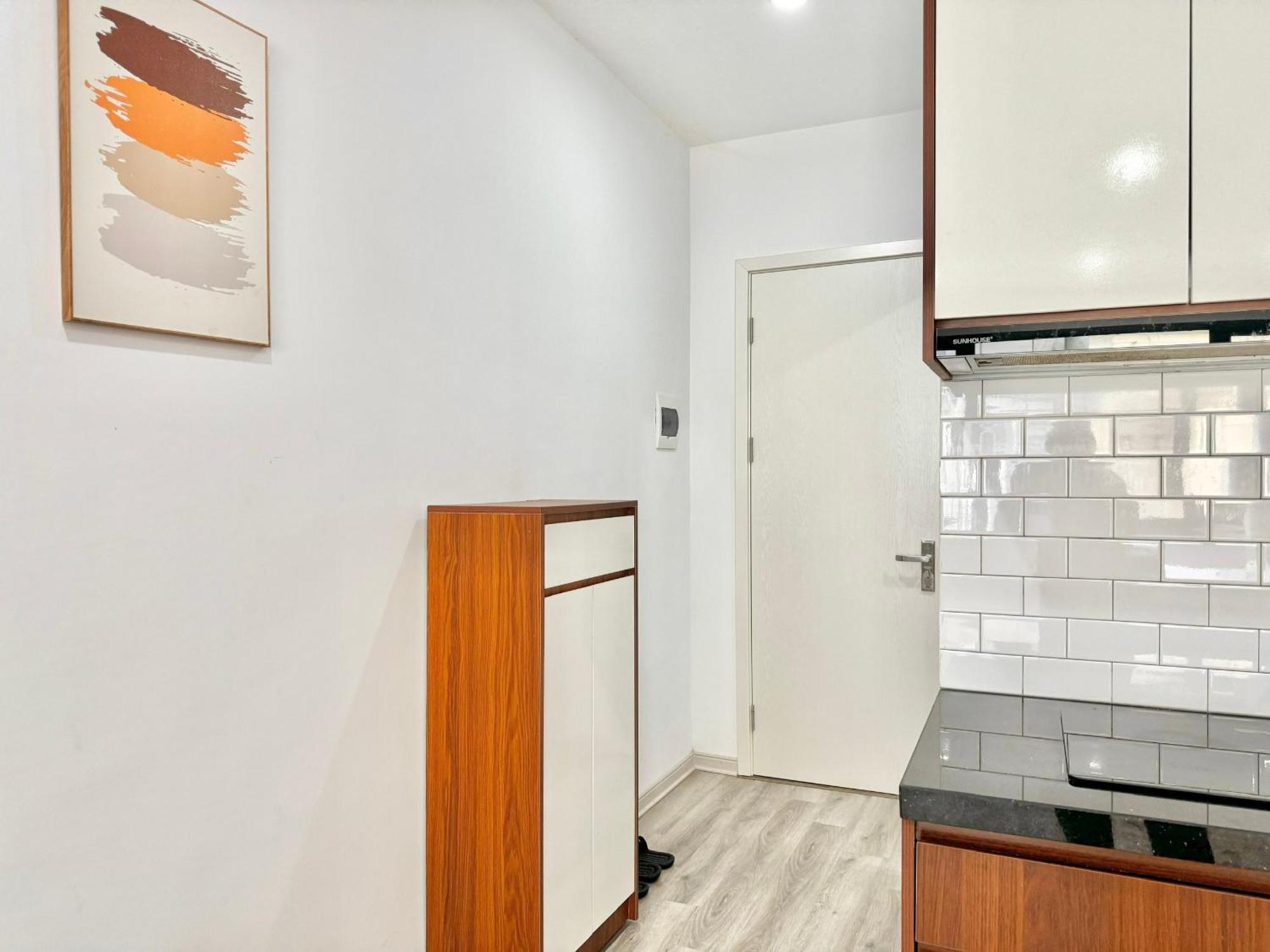 Modern & Comfy Apartment Hanoi Exterior foto