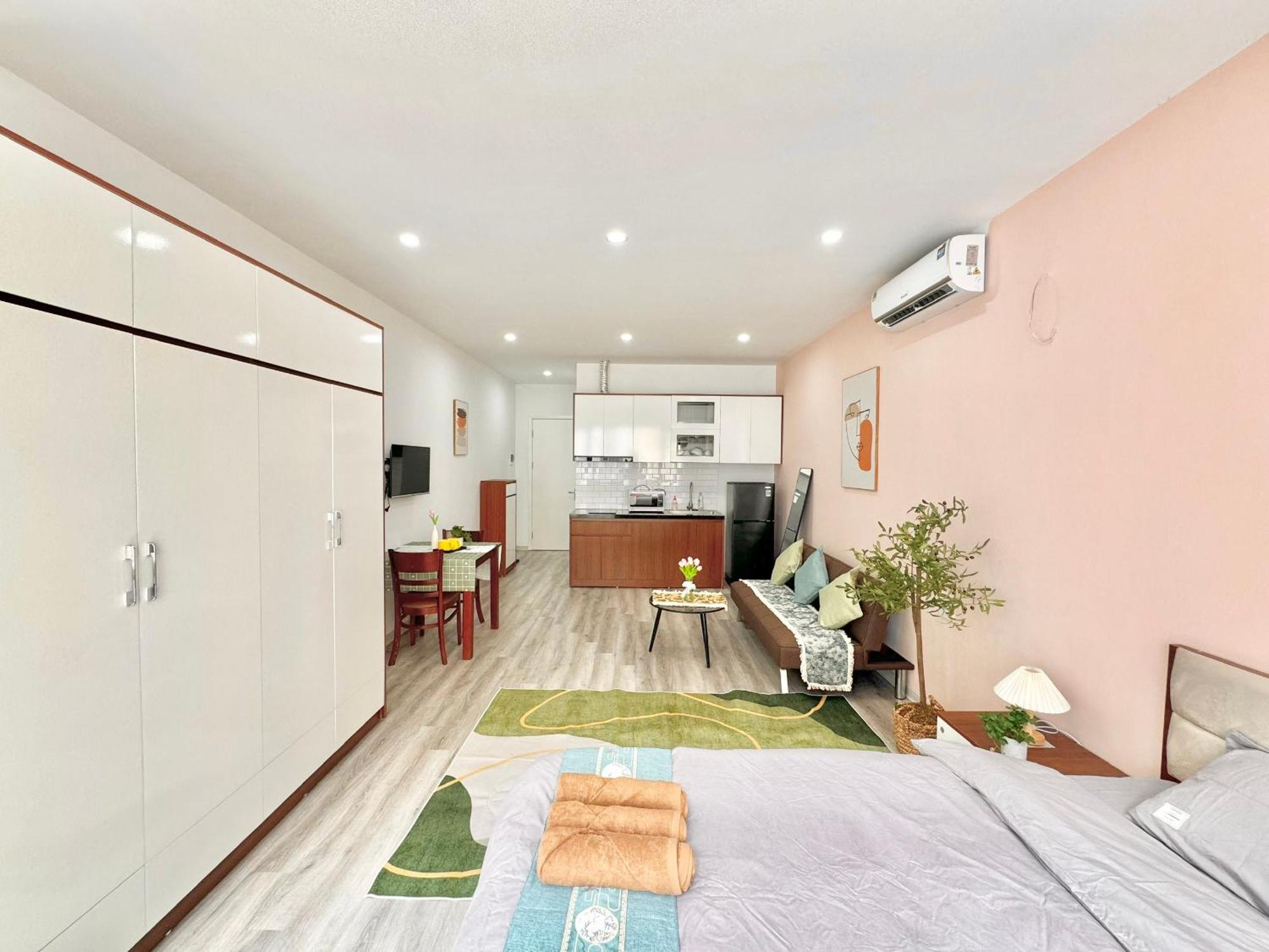 Modern & Comfy Apartment Hanoi Exterior foto