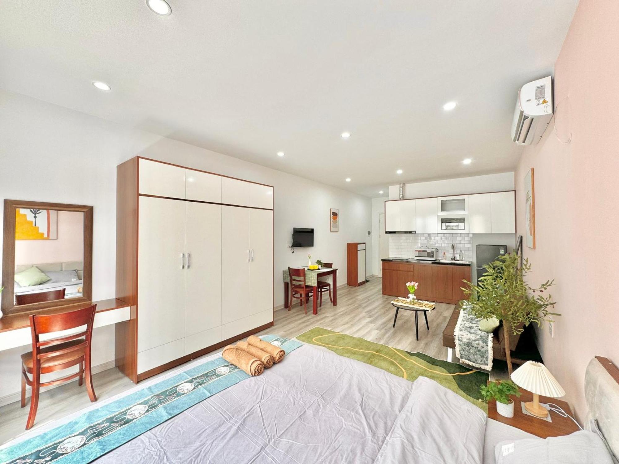 Modern & Comfy Apartment Hanoi Exterior foto